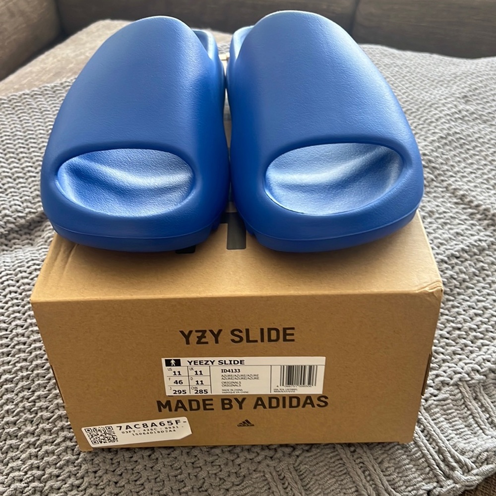 Adidas Yeezy Slides, Size 11, Color Azure